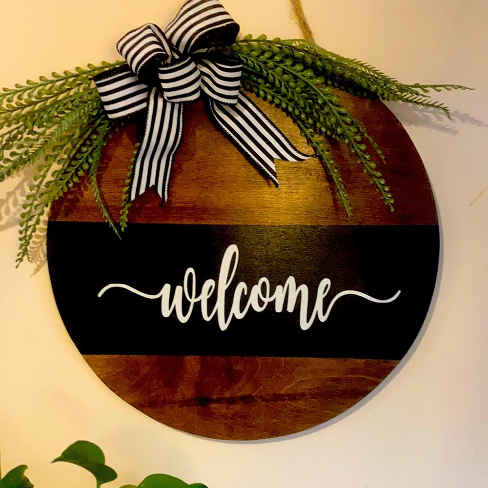 Welcome sign